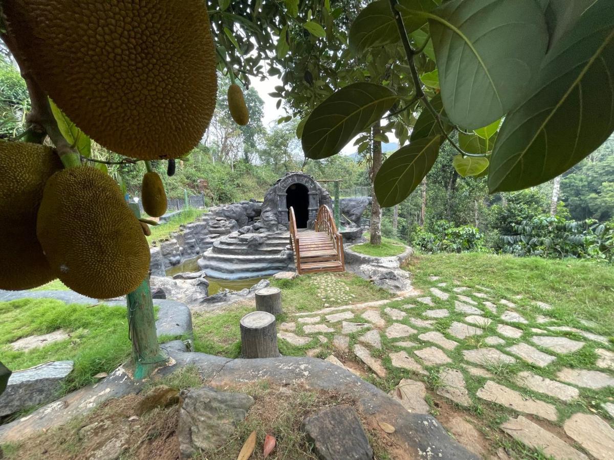 Rai'S Coorg Cave House Villa Madikeri Exteriör bild
