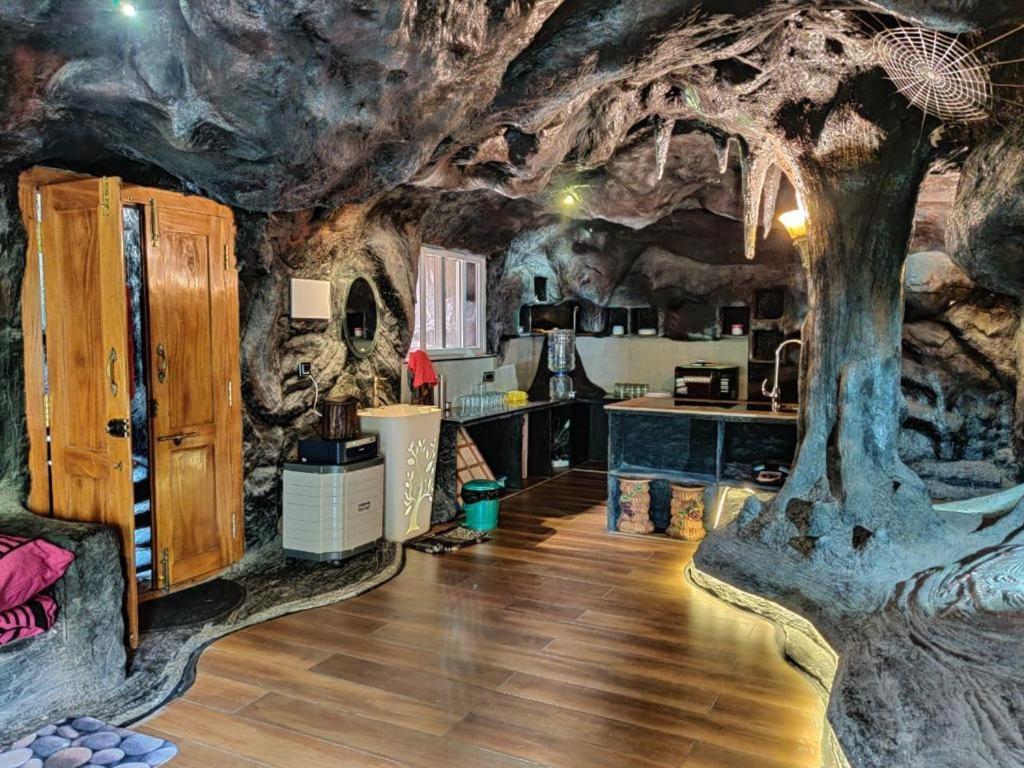 Rai'S Coorg Cave House Villa Madikeri Exteriör bild